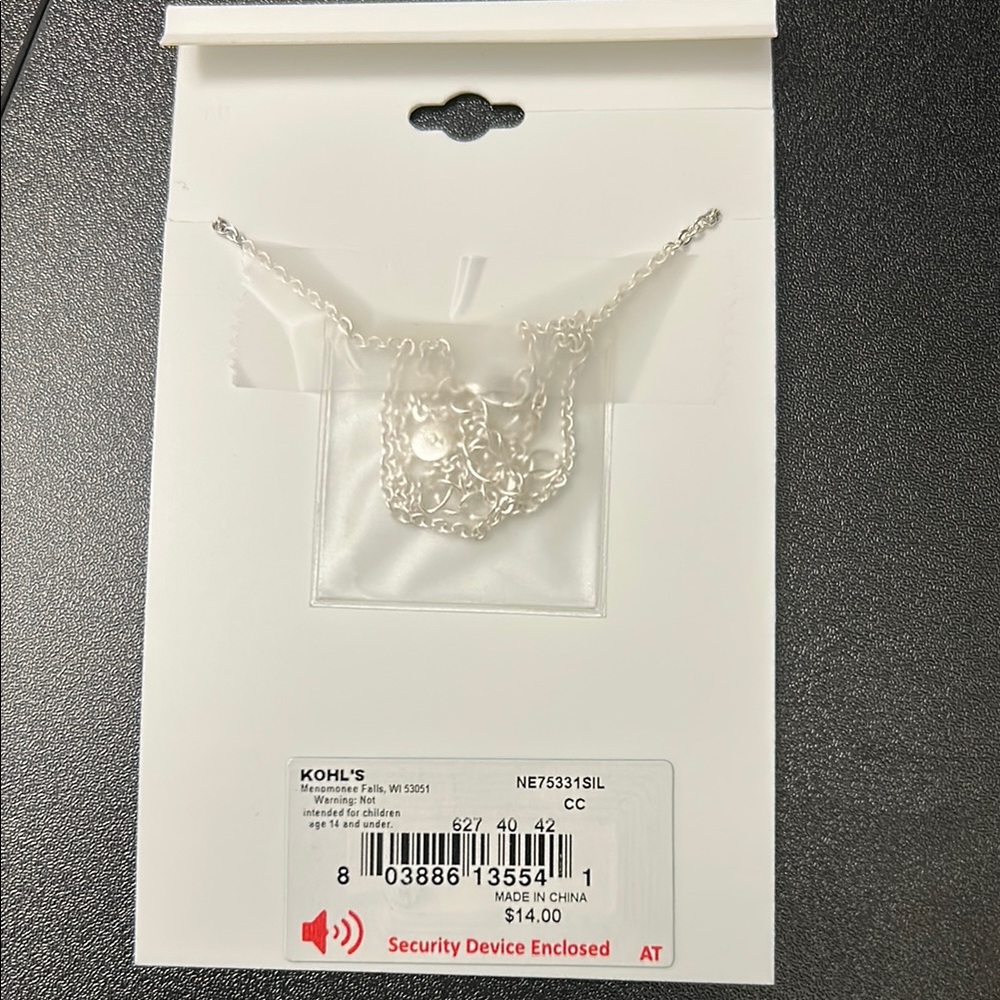 LC Lauren Conrad Silver 'New York' Necklace - Picture 3 of 3